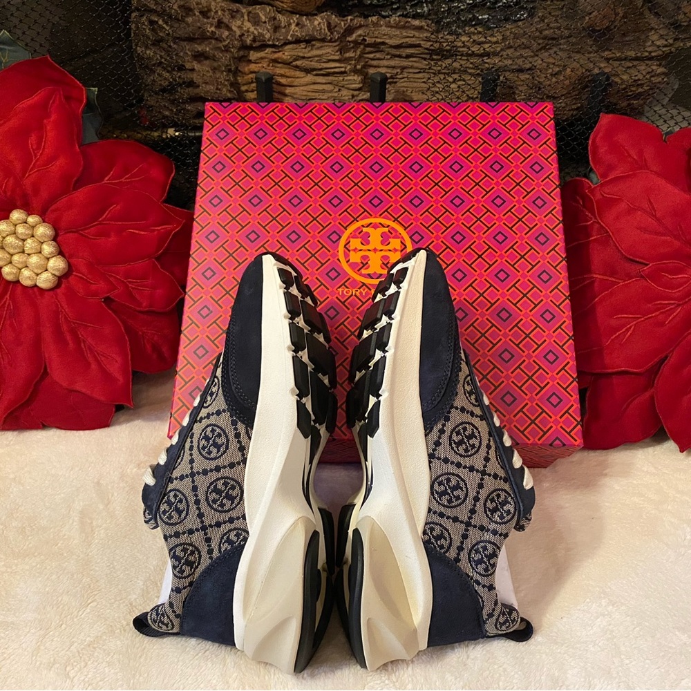 ✨NEW✨TORY BURCH T MONOGRAM GOOD LUCK TRAINER - Picture 9 of 9